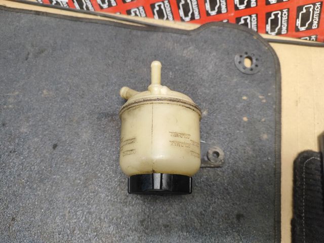 Бачок насоса ГПР 491804M403 NISSAN