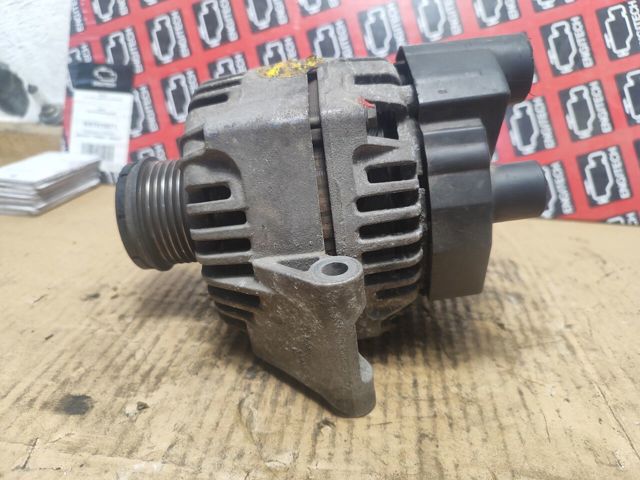 Авто генератор 51784847 FIAT