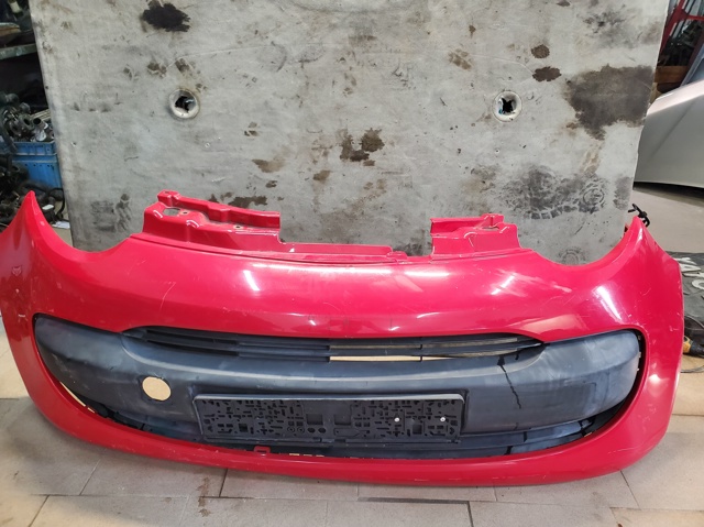 Бампер на авто 521190H070 PEUGEOT