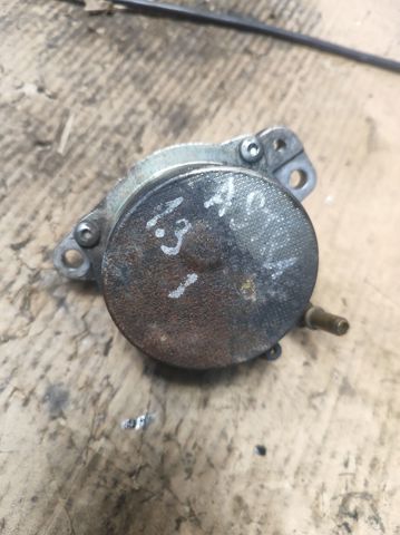 Насос вакуумний 55193232 OPEL