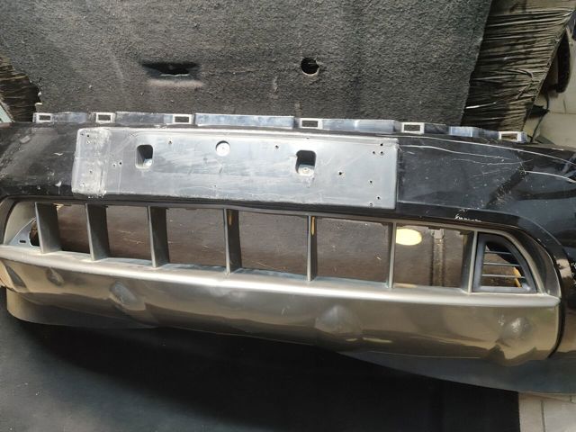 Буфер (бампер) передній 62022CA040 NISSAN
