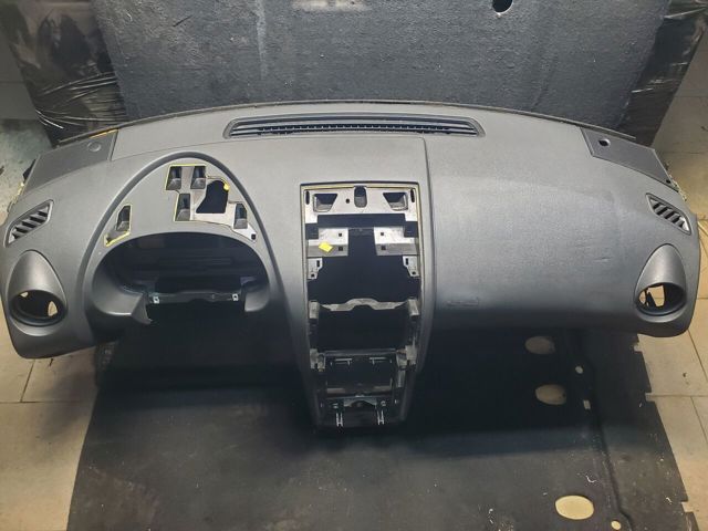 Панель передня "торпедо" 68030JD90A NISSAN