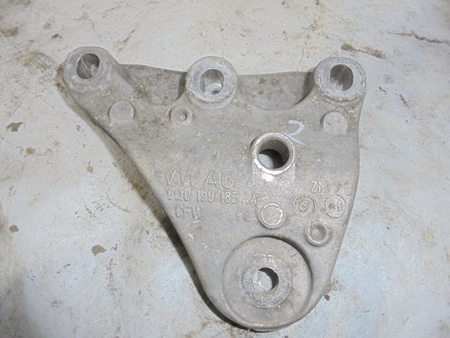 Права подушка двигуна 6Q0199185AA VAG