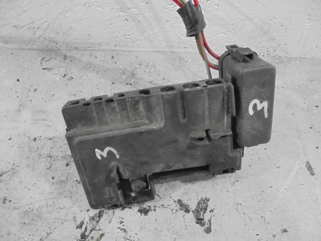 Коробка запобіжників 6R0937550A VAG