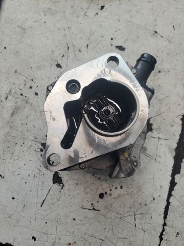 Насос вакуумний 705641000 RENAULT