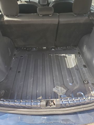 Деталі мотовідсіка задка кузова 745147079R RENAULT