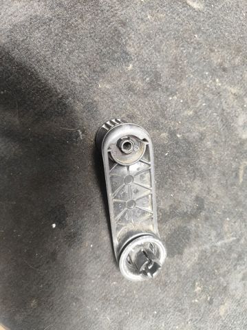 Ручка склопідіймача заднього 7700811387 RENAULT