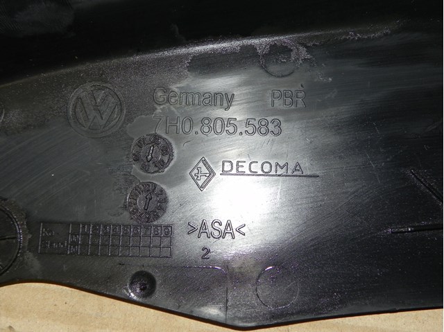 Вія правої фари 7H0805583 VAG