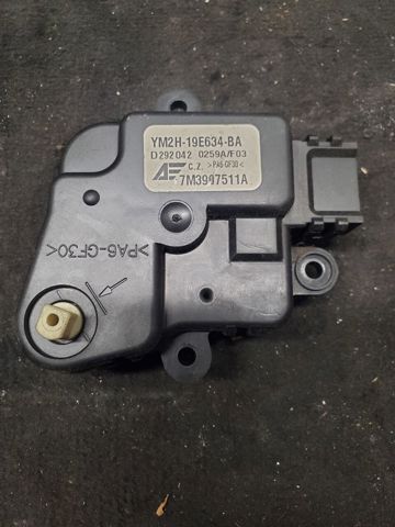 Привід системи автоматичного управління обігрівачем 7M3907511A VAG