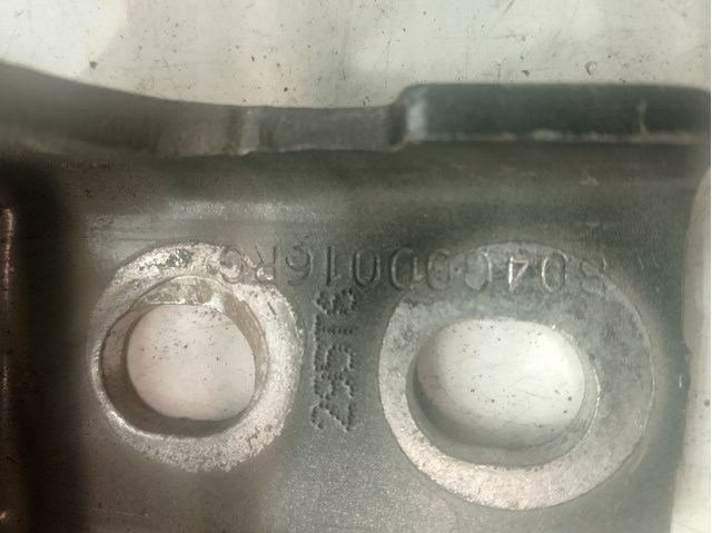 Петля передніх дверей, правою 804000016R RENAULT