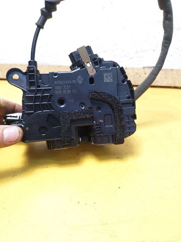 Внутрішній дверний замок 805024563R RENAULT