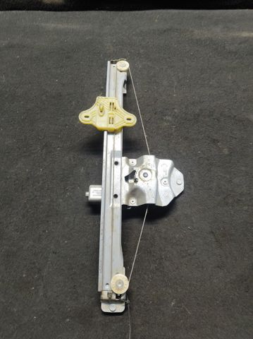 Склопідйомник передньої лівої двері 807213867R RENAULT