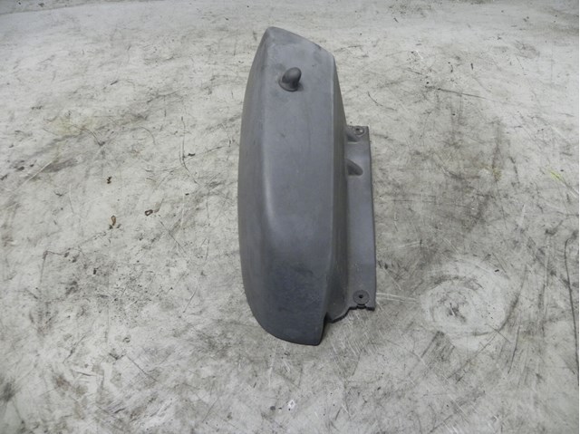 Облицювання ліхтаря заднього, правого 8200011484 RENAULT