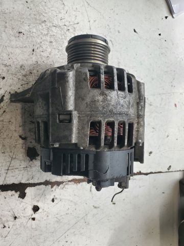 Генератор автомобільний 8200054588 RENAULT