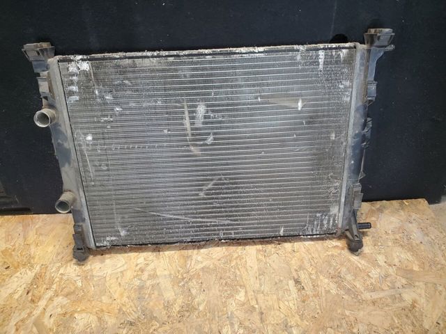 Радіатор охолодження 8200115542 RENAULT