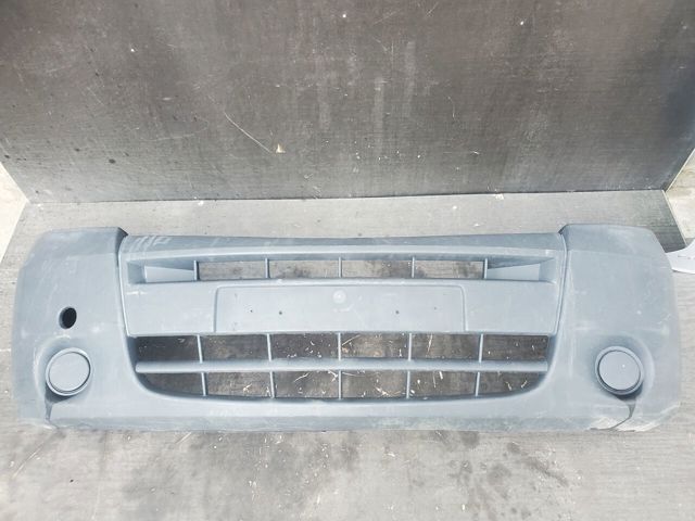 Кожух бампера переднього 8200197134 RENAULT
