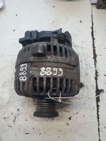 Генератор автомобільний 8200229907 RENAULT
