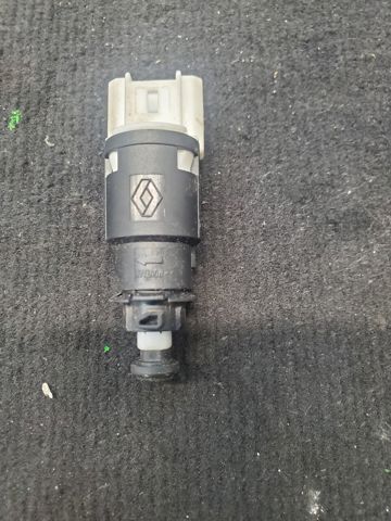 Датчик включення стопсигналу 8200276361 RENAULT