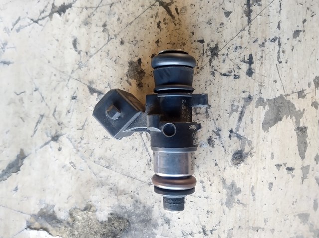 Форсунка паливна 8200292590 RENAULT