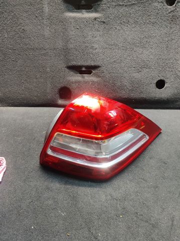 Задній правий стоп 8200417347 RENAULT