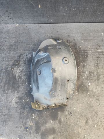 Підкрилок переднього крила, правий задній 8200436720 RENAULT