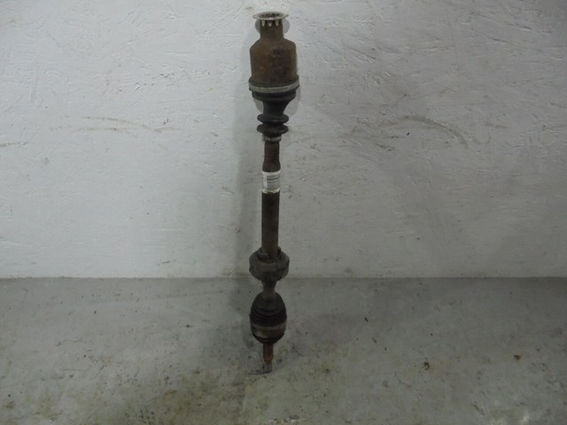 Піввісь передня, права 8200503359 RENAULT
