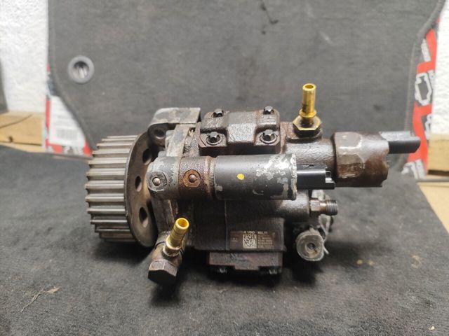 Насос паливний високого тиску (ПНВТ) 8200663258 NISSAN