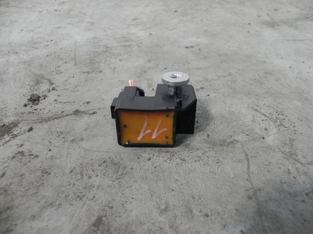 Датчик Айрбег передній 8200682396 RENAULT