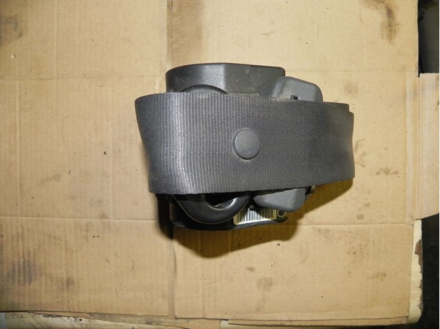 Ремені безпеки 8200699560 RENAULT