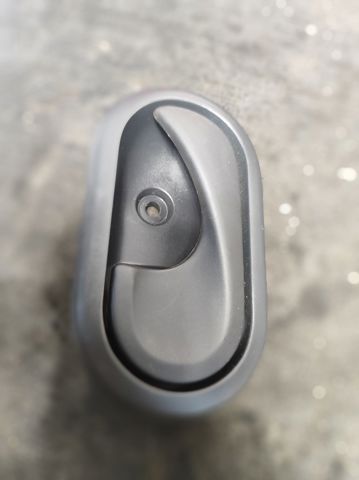 Дверна ручка внутрішня ліва передня/задня 8200733848 RENAULT