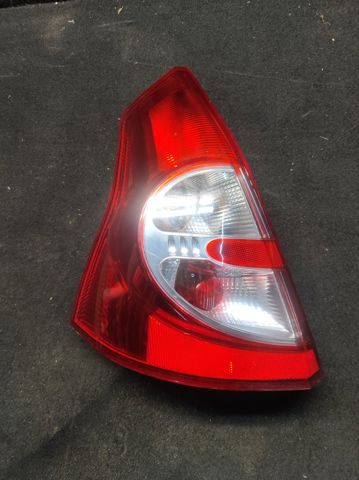 Задня ліва фара 8200734825 RENAULT