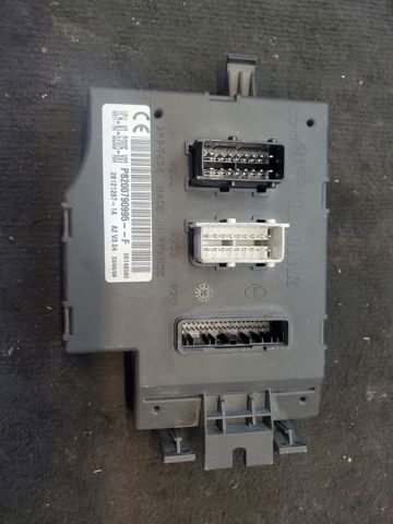 Модуль управління (ЕБУ) іммобілайзера 8200790995 RENAULT