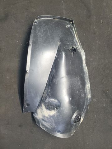 Підкрилок заднього крила, правий задній 8200848951 RENAULT