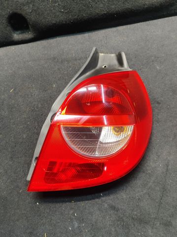 Задні ліхтарі 8200886946 RENAULT
