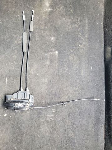 Замок задніх дверей, лівих 82501CA01B NISSAN