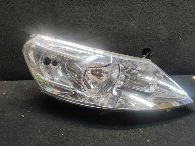Фара правая 89902604 PEUGEOT