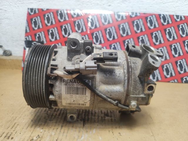 Компресор кліматичної установки 926000734R RENAULT