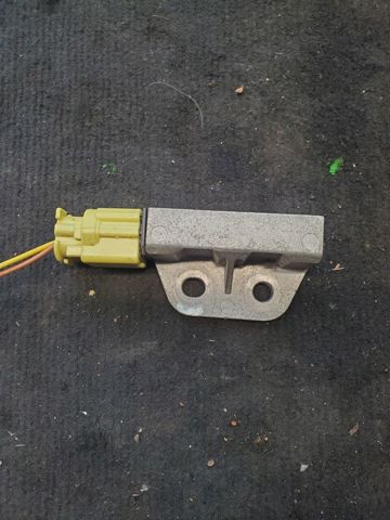 Датчик AIRBAG передній 98830CN025 NISSAN
