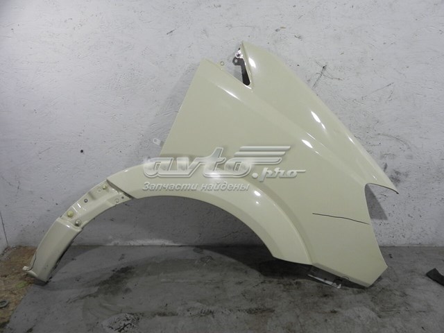 Переднє праве крило A9066377819 MERCEDES