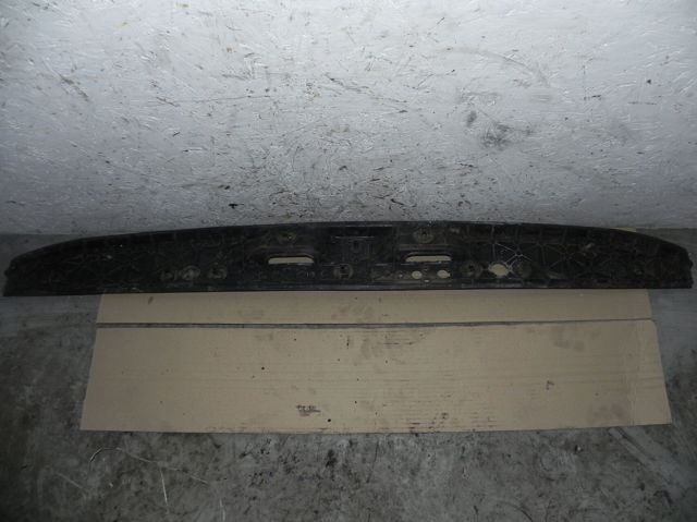 Накладка підніжки A9066860074 MERCEDES