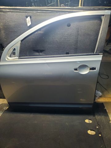 Водійські двері H0101JD0M0 NISSAN
