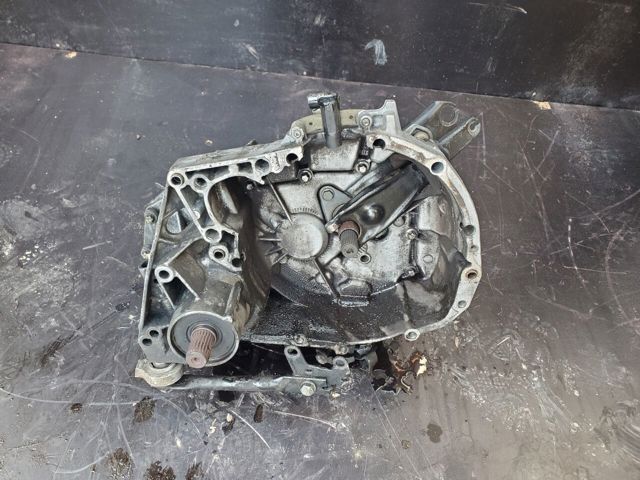 Коробка передач в зборі з головною передачею і диференціалом JC5132 RENAULT