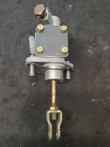 Циліндр зчеплення, головний MN101605 MITSUBISHI