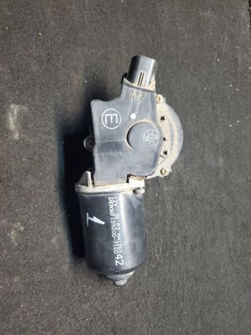 Мотор склоочисника передній MN126542 MITSUBISHI