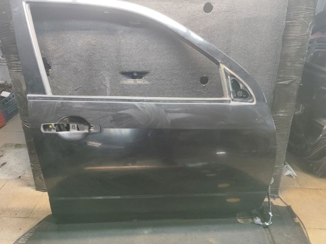 Пасажирські передні двері MN133604 MITSUBISHI
