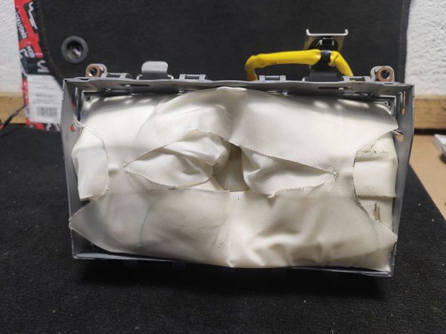 Подушка безпеки бокова MR975124 MITSUBISHI