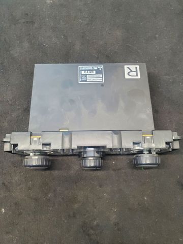 Блок управління пічкою MR979972HA MITSUBISHI