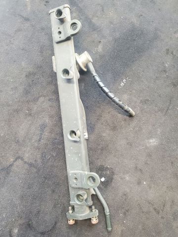 Розподільник палива MR988175 MITSUBISHI