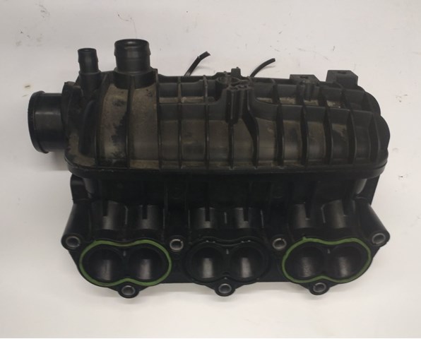 Колектор впускний 1047092S01 FORD