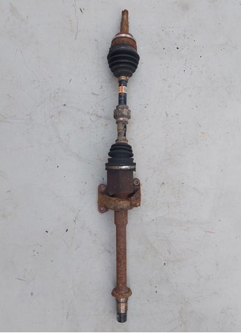 Привід передній правий 4341006570 TOYOTA